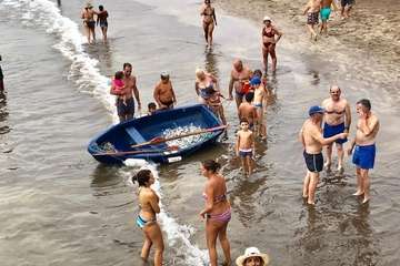 Chinchorro y varada del pescado pasados por agua (Foto TA)